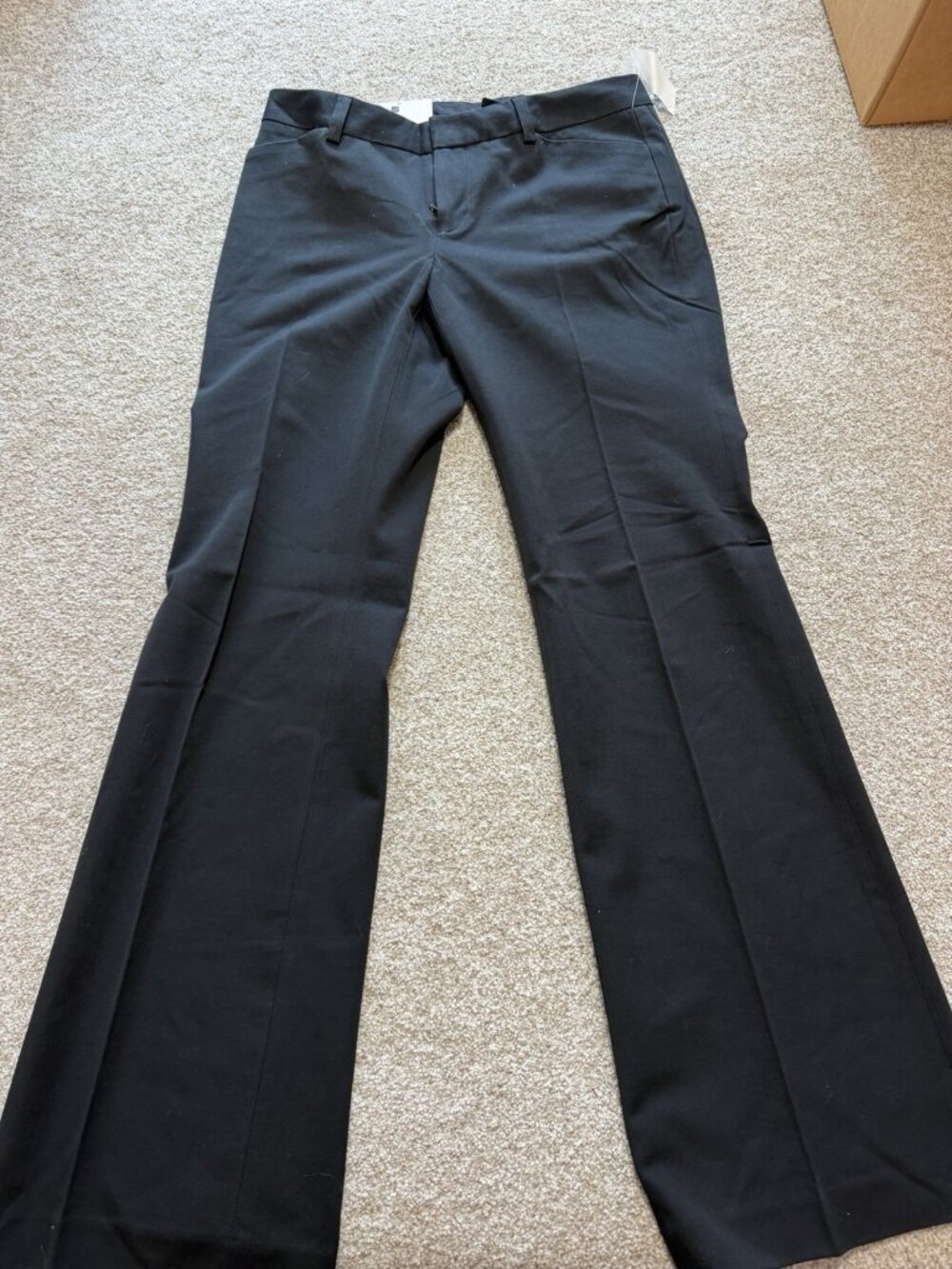 Gap Women’s Modern Fit Stretch Waist Black Flare Leg Work Pants Size 4R